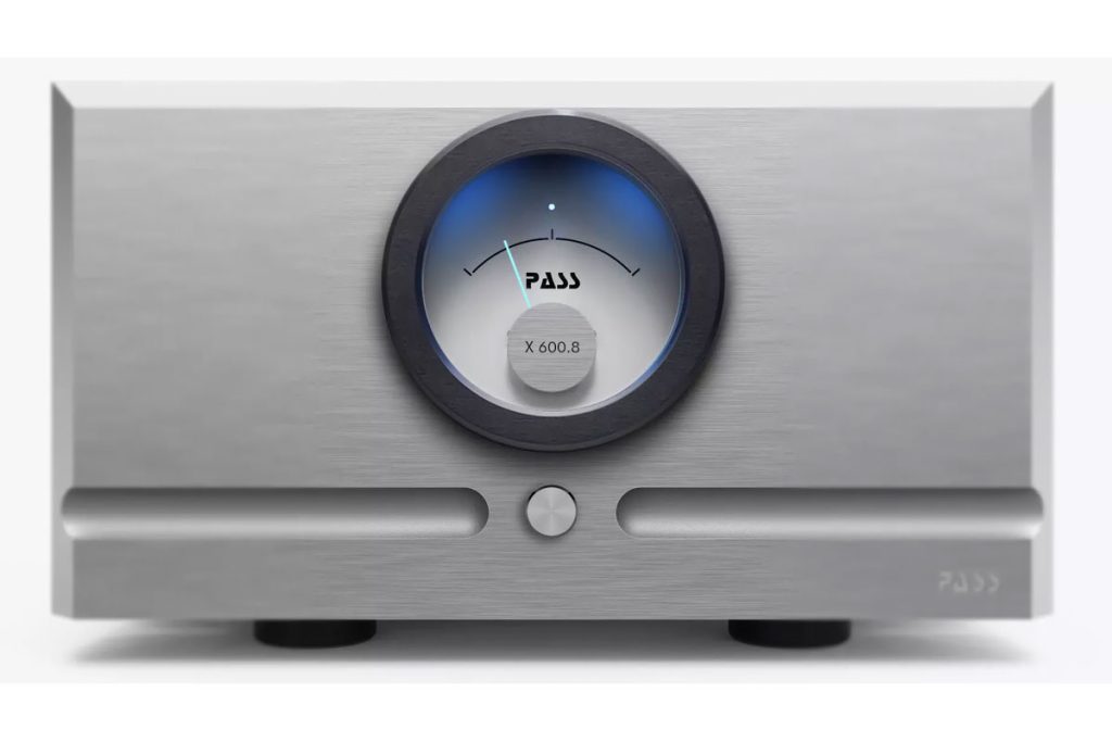Pass X600.8 vu de face