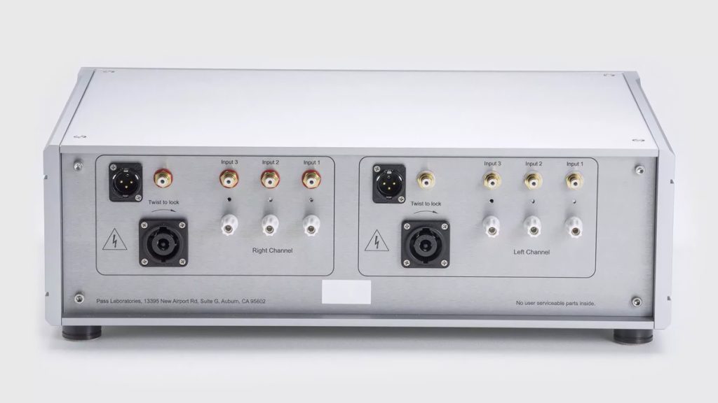 Vue arrière de l'alimentation du Pass XS Phono Preamp