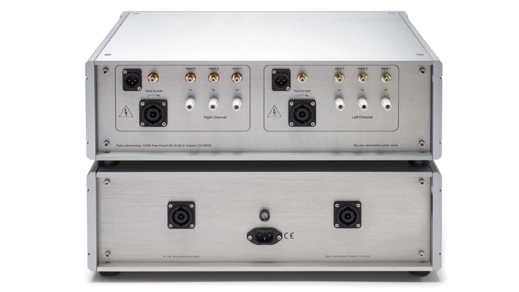 Les deux boitiers du préampli Phono Pass XS Phono Preamp vus de l'arrière