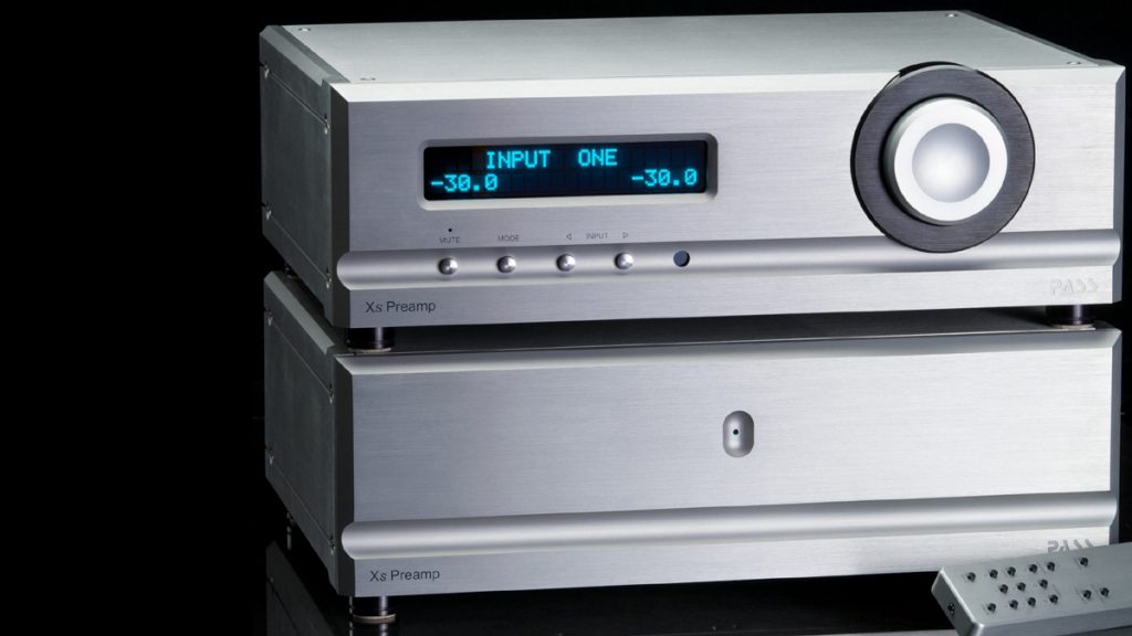 Les deux boitiers du préampli Phono Pass XS Phono Preamp vus de face